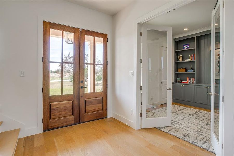 Spacious, unfurnished interior of a new home in , Aledo (Image 21).