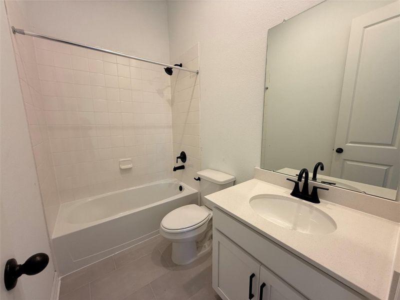 Furnished interior view inside a new home in Wildrye, Waller (Image 4).