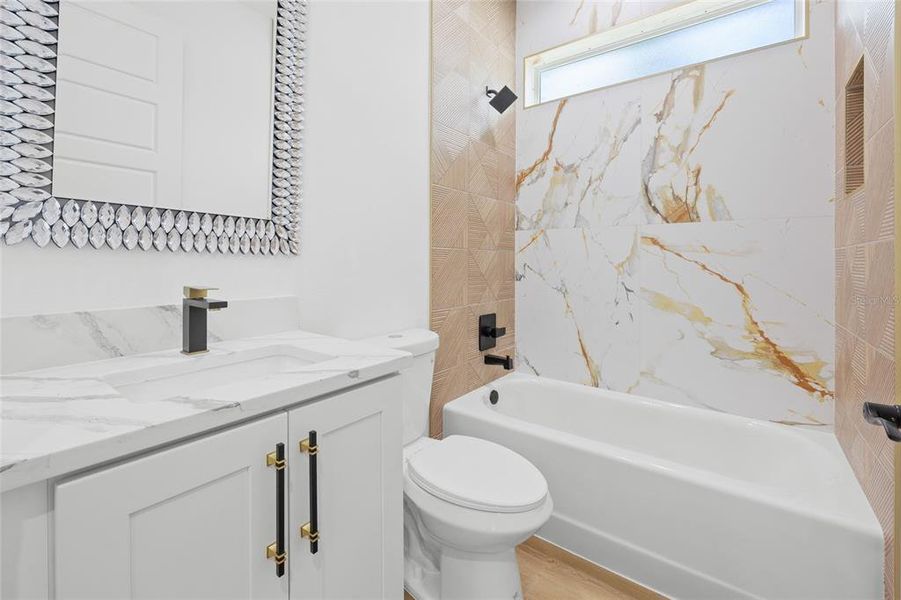 Furnished interior view inside a new home in , Dunnellon (Image 10).