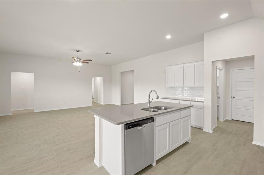 1176 Oak spring- Kitchen-5