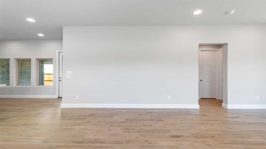 Spacious, unfurnished interior of a new home in The Heights At Uptown Celina 45', Celina (Image 14). Spacious, unfurnished interior of a new home in The Heights At Uptown Celina 45', Celina (Image 14).