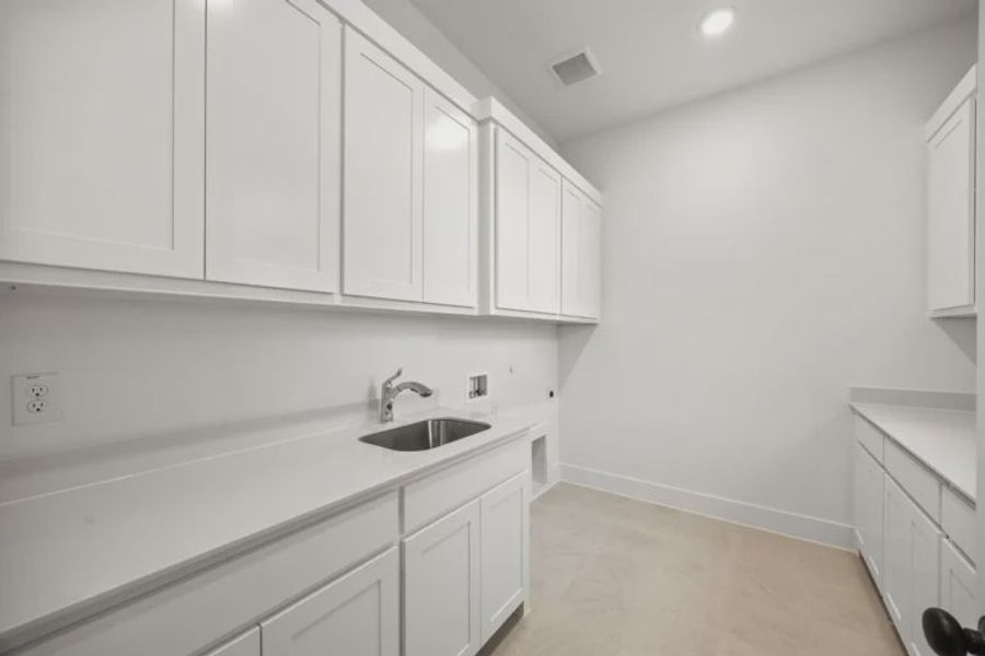 Furnished interior view inside a new home in Harper Estates, Celina (Image 17).