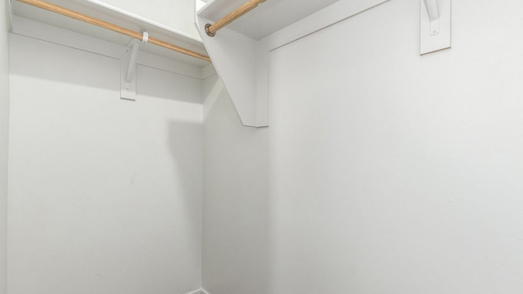 Spacious, unfurnished interior of a new home in Blackhawk, Tucson (Image 19).