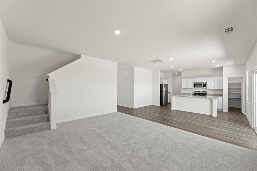 12. 1413 Kennedy - Family (2) 12. 1413 Kennedy - Family (2)