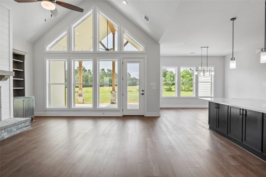 Spacious, unfurnished interior of a new home in , Montgomery (Image 16).