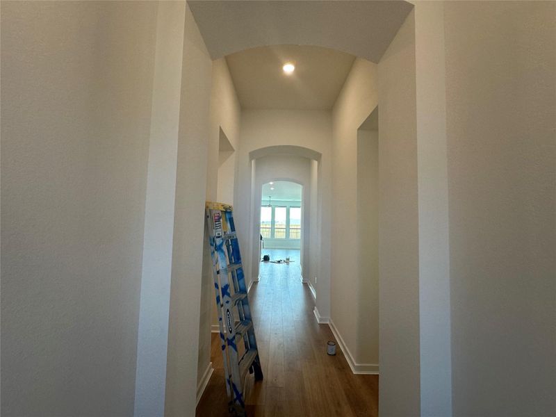 High ceilings entryway High ceilings entryway