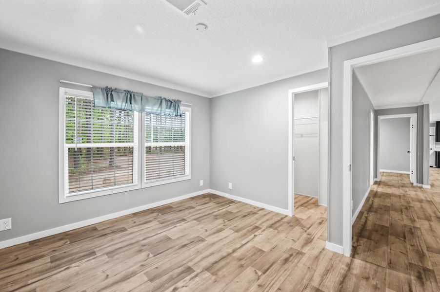 Spacious, unfurnished interior of a new home in , Eutawville (Image 19).