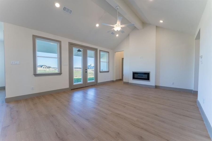 Spacious, unfurnished interior of a new home in , Princeton (Image 19).