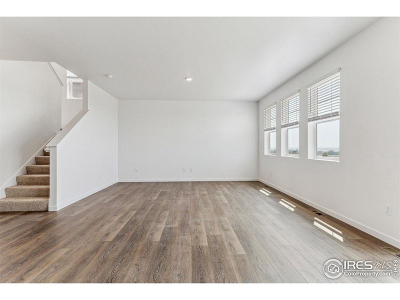 Spacious, unfurnished interior of a new home in Tailholt, Severance (Image 15).