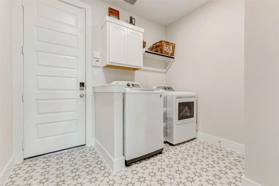 Furnished interior view inside a new home in , Fulshear (Image 25). Furnished interior view inside a new home in , Fulshear (Image 25).