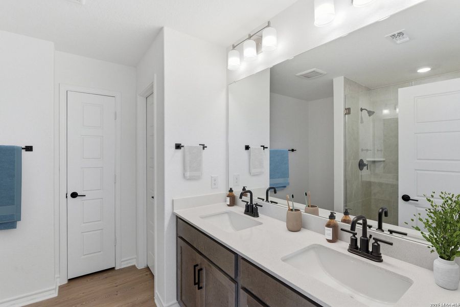 Furnished interior view inside a new home in Nopal Valley, San Antonio (Image 31).