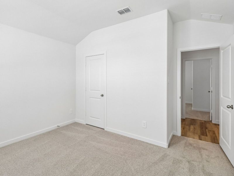 Spacious, unfurnished interior of a new home in Morgan Farms, Josephine (Image 12).