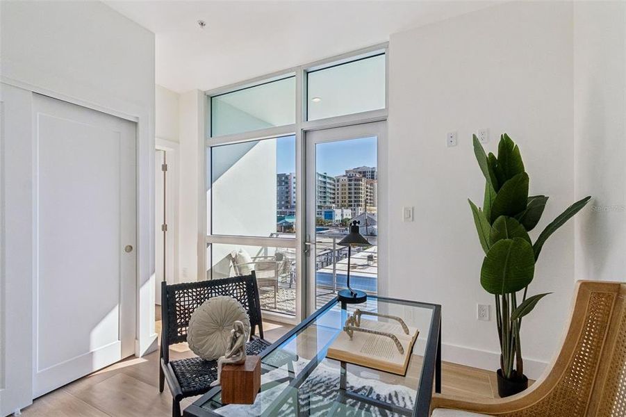 Furnished interior view inside a new home in , Sarasota (Image 78).