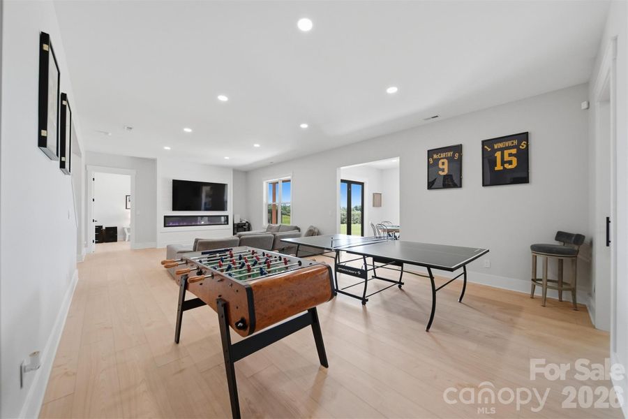 Furnished interior view inside a new home in , Hickory (Image 34).