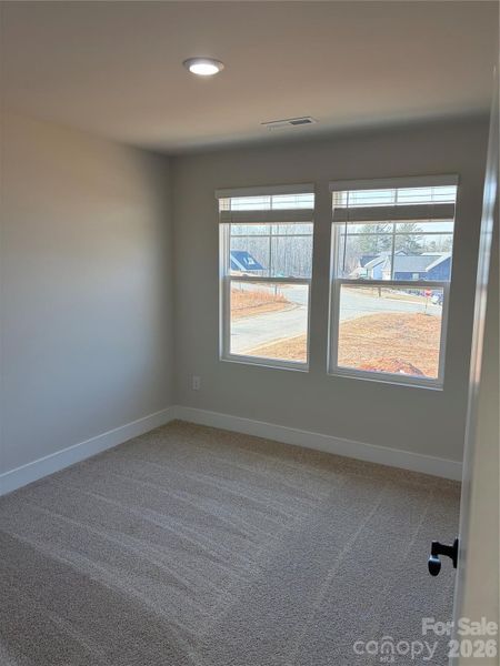 Spacious, unfurnished interior of a new home in , Lenoir (Image 24).