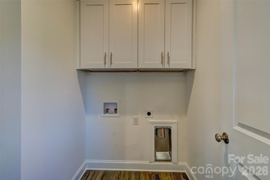 Spacious, unfurnished interior of a new home in , Shelby (Image 12).