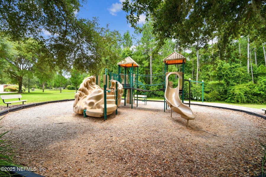 Community amenities in Amelia Walk, Fernandina Beach (Image 40).