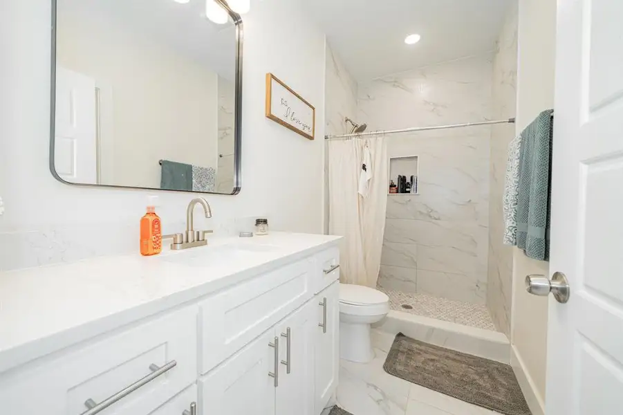 Furnished interior view inside a new home in , Gun Barrel City (Image 35).