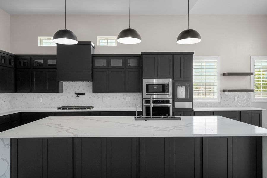 Furnished interior view inside a new home in Verdancia, El Paso (Image 16).