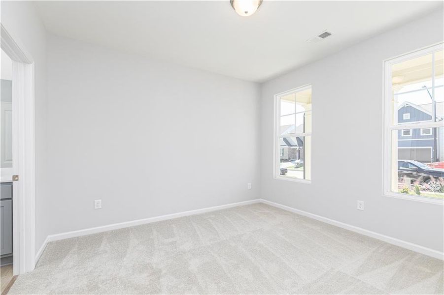 Spacious, unfurnished interior of a new home in Kingsley, Acworth (Image 26).