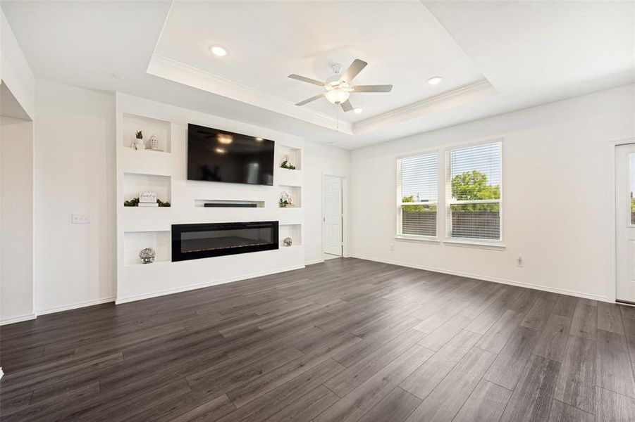 Spacious, unfurnished interior of a new home in Ridgeview Farms, Fort Worth (Image 21).