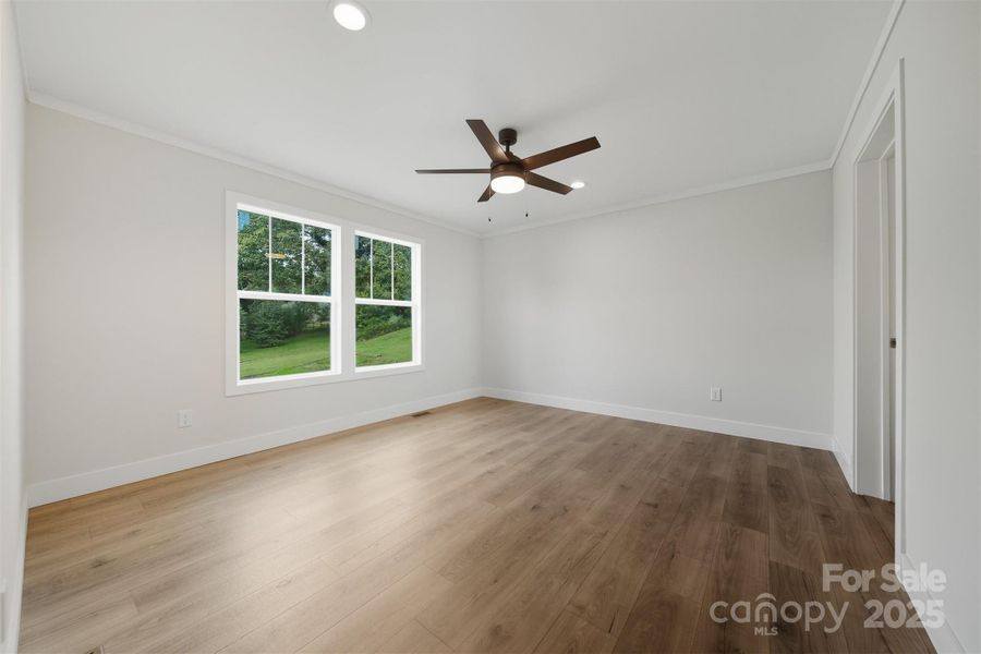 Spacious, unfurnished interior of a new home in , Lenoir (Image 18).
