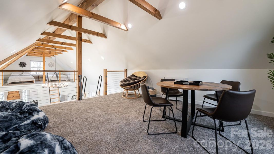 Community amenities in , Waynesville (Image 35).