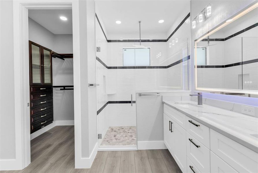 Furnished interior view inside a new home in , Punta Gorda (Image 16).