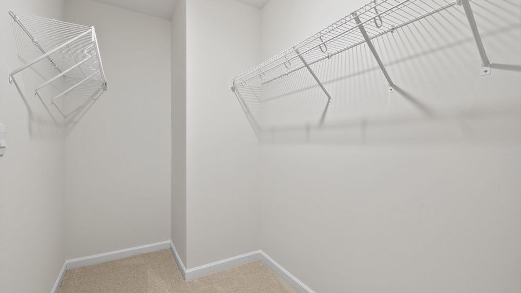 Spacious, unfurnished interior of a new home in Martin Farms, Aberdeen (Image 35).