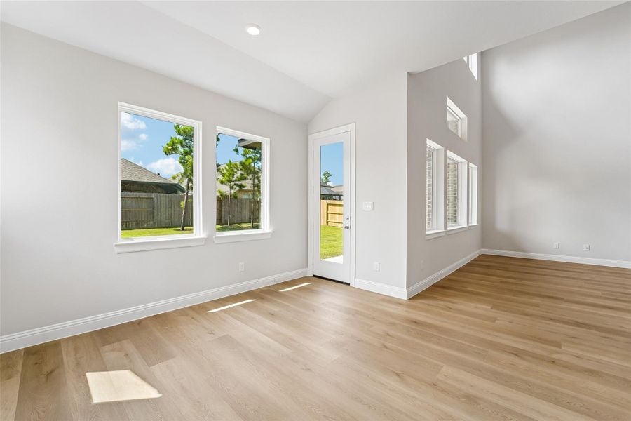 Spacious, unfurnished interior of a new home in Evergreen 55', Conroe (Image 49). Spacious, unfurnished interior of a new home in Evergreen 55', Conroe (Image 49).