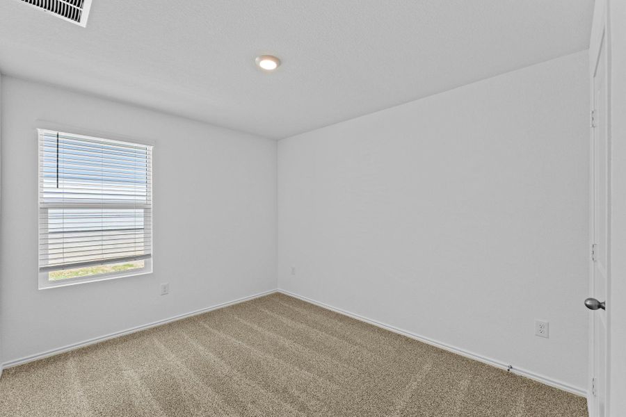 Spacious, unfurnished interior of a new home in Talavera, Kyle (Image 18).