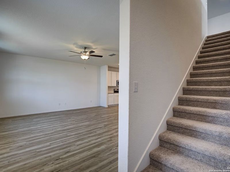 Spacious, unfurnished interior of a new home in Hannah Heights, Seguin (Image 29).