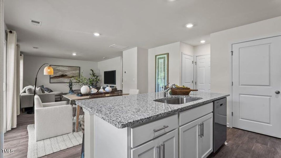 24-custom-DSC06606 24-custom-DSC06606