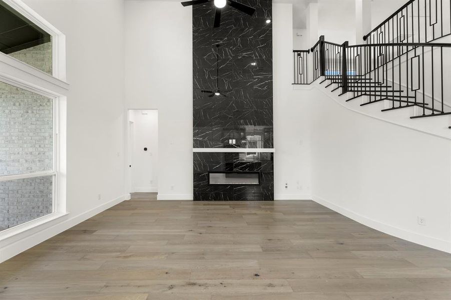 08. 4717 Allende - Family (2)