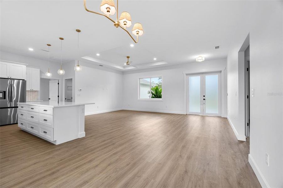Spacious, unfurnished interior of a new home in , Port Charlotte (Image 27).