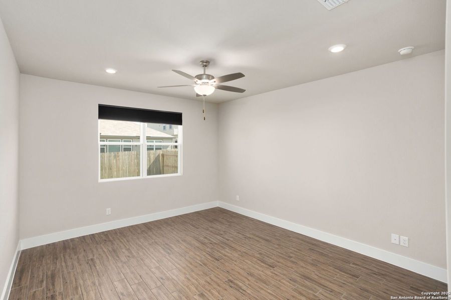 Spacious, unfurnished interior of a new home in Skybrooke, Live Oak (Image 26).
