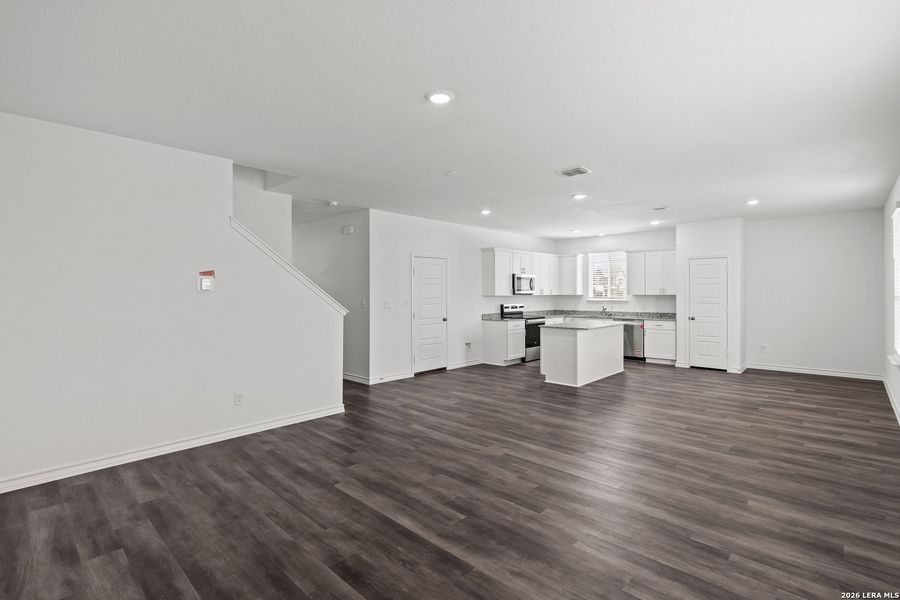 Spacious, unfurnished interior of a new home in Dove Song, Marion (Image 32).