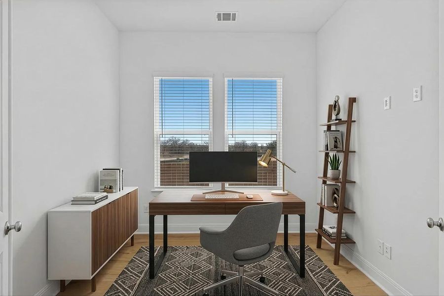 Westheimer B Home office