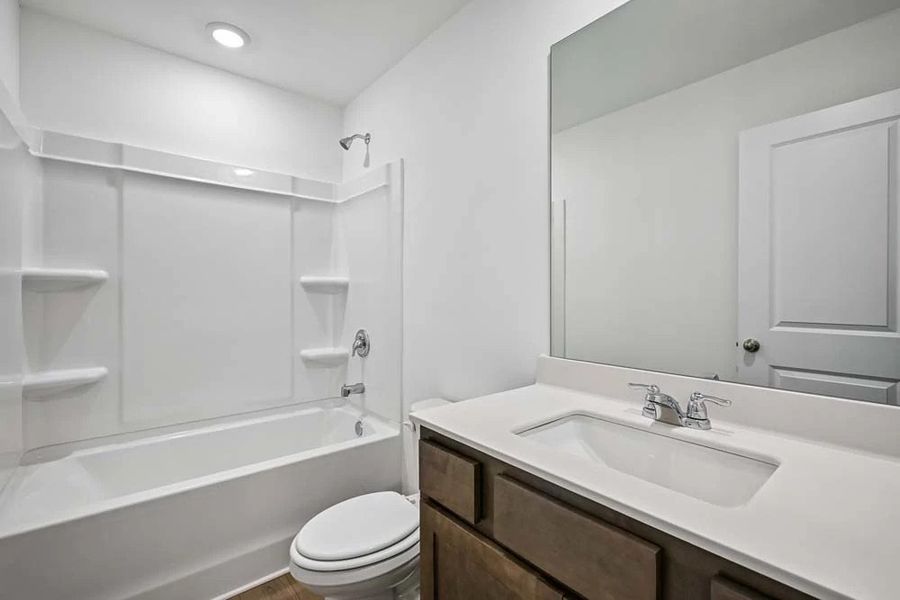 Bathroom Two featuring Oxford Collection Finishes