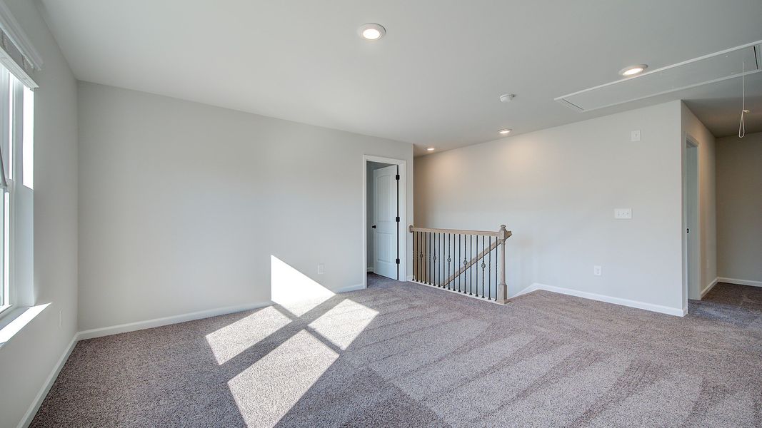 Representative furnished interior of a home built from the Ridgewood by DRB Homes in Kingston, Locust Grove (Image 16).