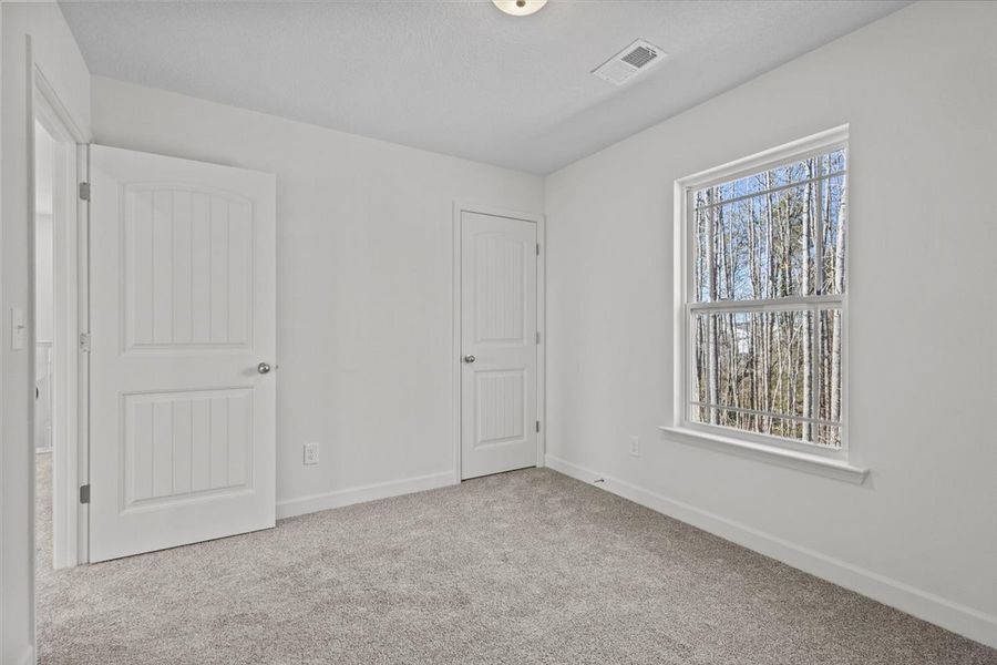 Representative unfurnished interior of a home built from the Roebuck by Enchanted Homes in Las Palomas Country Club Estates, La Vernia (Image 25).
