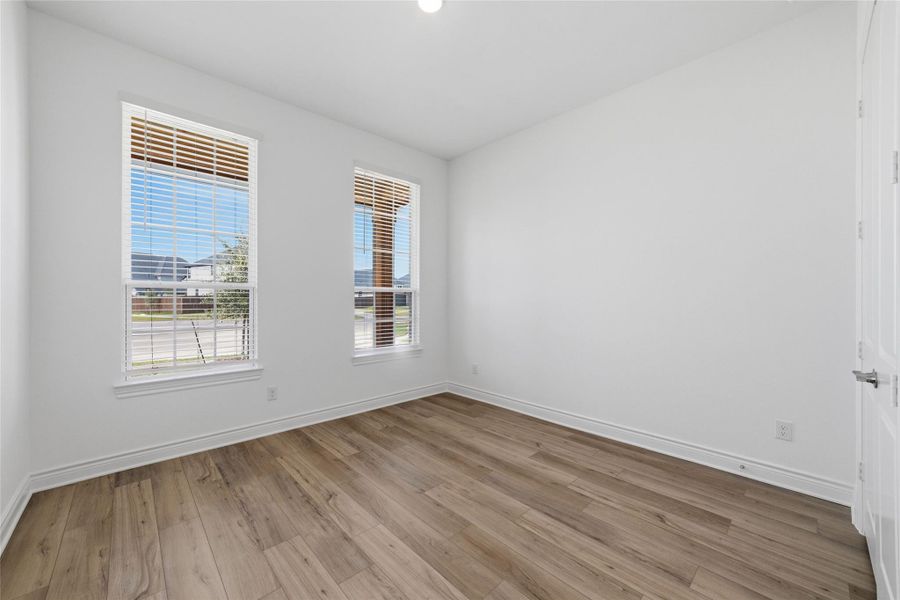 Spacious, unfurnished interior of a new home in Katy Court, Katy (Image 24).