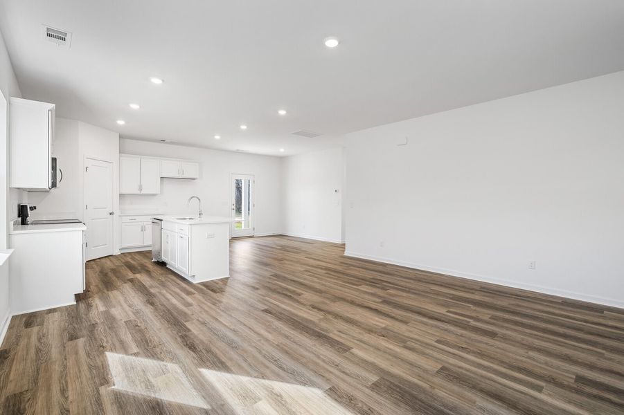 Shelbyville, TN New Home.  - Slide 9