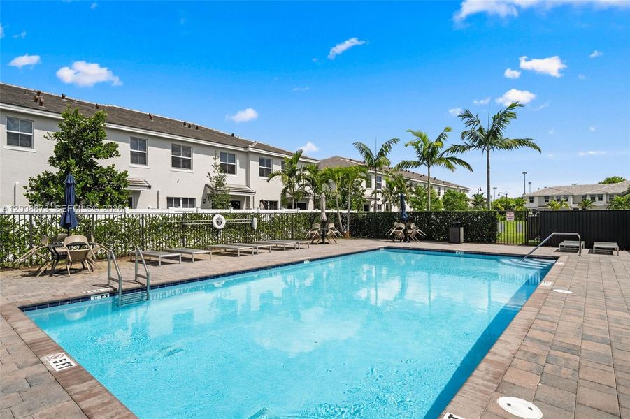 Community amenities in , Pembroke Pines (Image 39).
