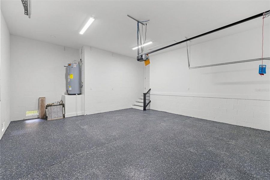 Spacious, unfurnished interior of a new home in , St. Petersburg (Image 34).
