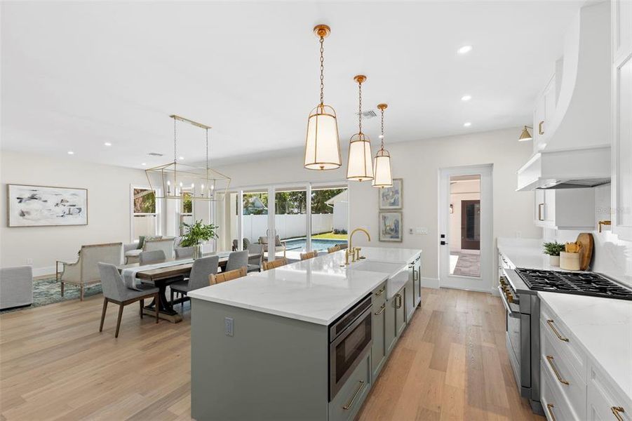 Furnished interior view inside a new home in , St. Petersburg (Image 41).