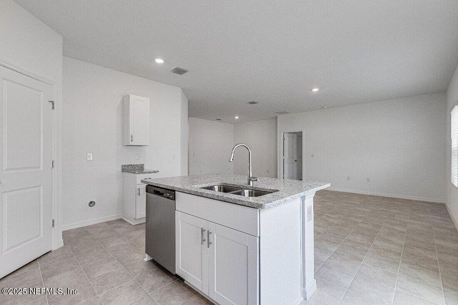 Furnished interior view inside a new home in Coopers Meadow, Jacksonville (Image 6).