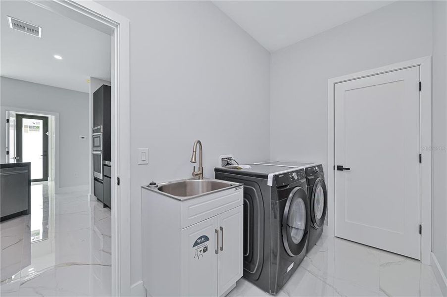 Furnished interior view inside a new home in , Cape Coral (Image 11). Furnished interior view inside a new home in , Cape Coral (Image 11).