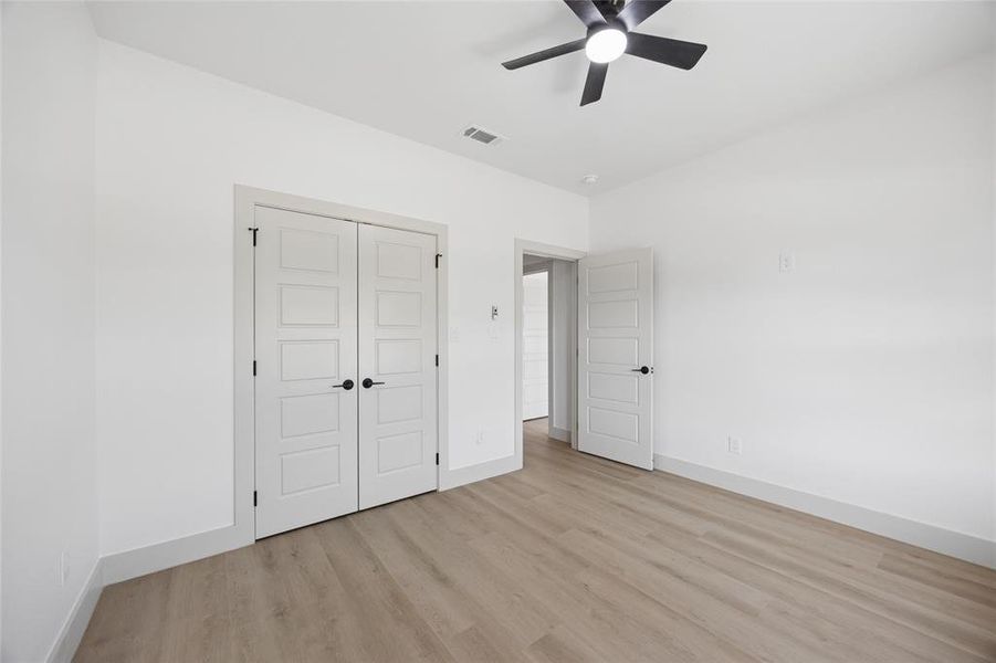Spacious, unfurnished interior of a new home in , Sherman (Image 25). Spacious, unfurnished interior of a new home in , Sherman (Image 25).