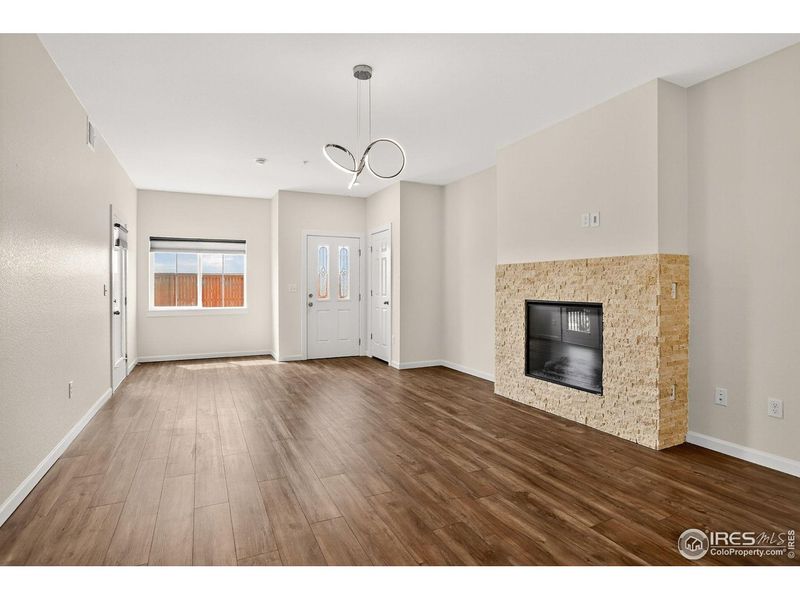 Spacious, unfurnished interior of a new home in , Longmont (Image 24).